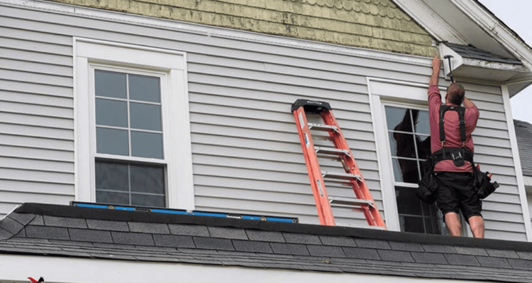 How to Know If Your Siding Needs Replacement | Mighty Dog Roofing